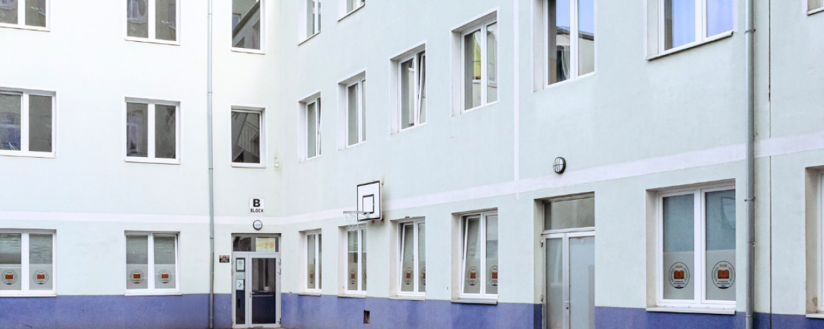 Innenhof_Islamisches_Realgymnasium_Wien (14)